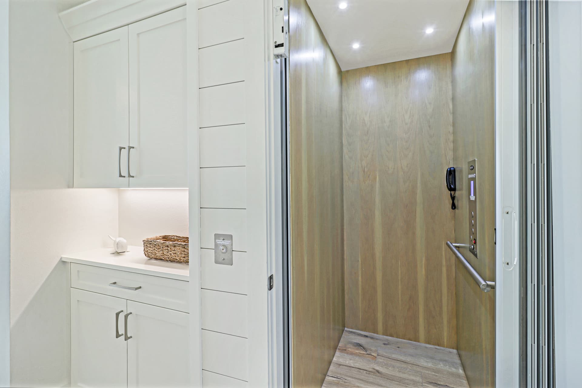 Pelican's Perch - Image 17