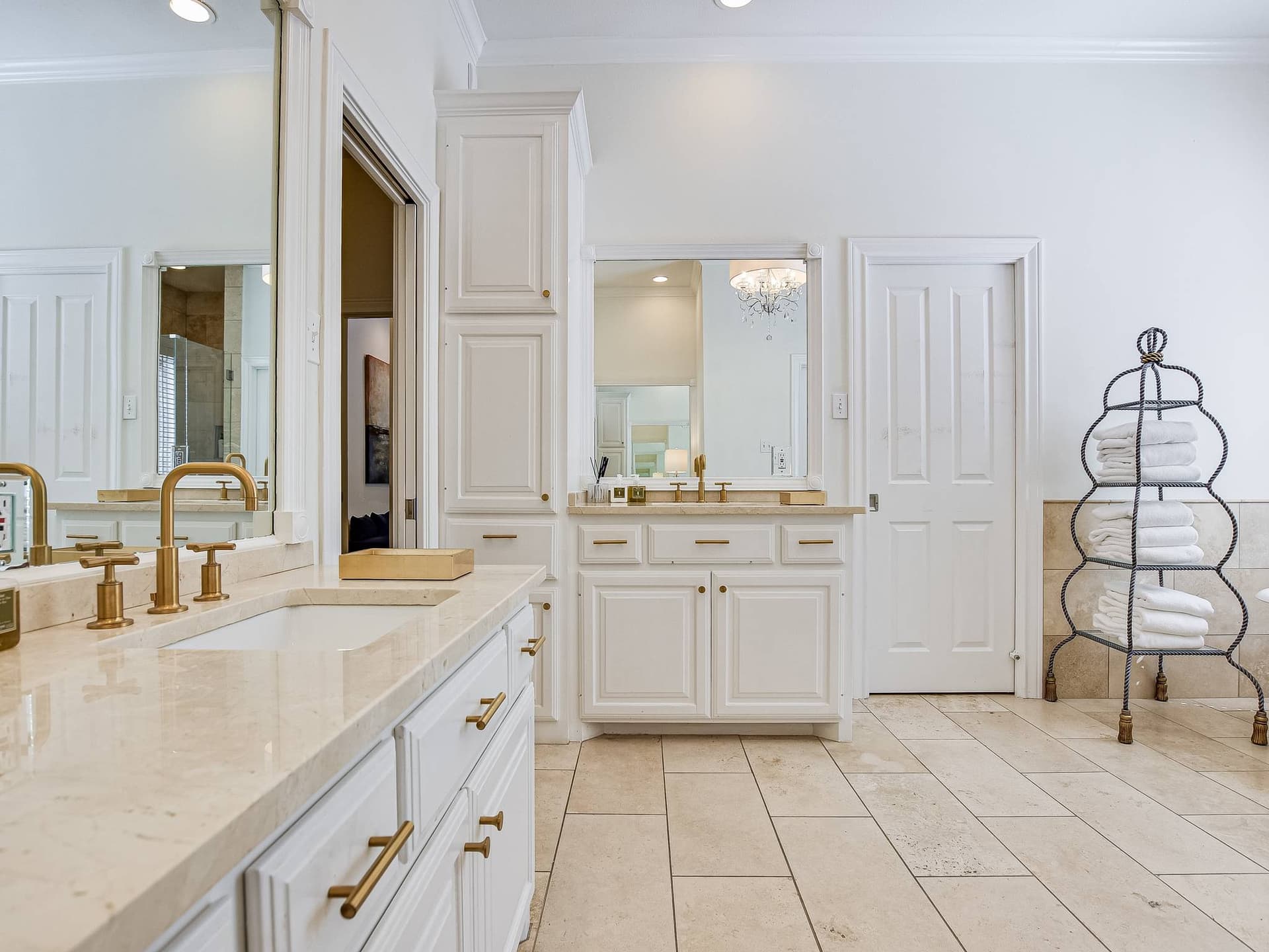 Austin Country Club Estate - Image 23