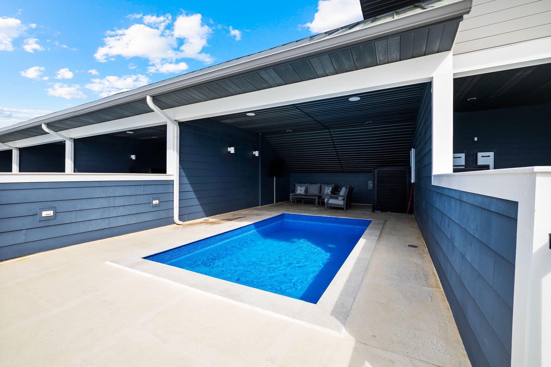 Beachside Haven - Image 40