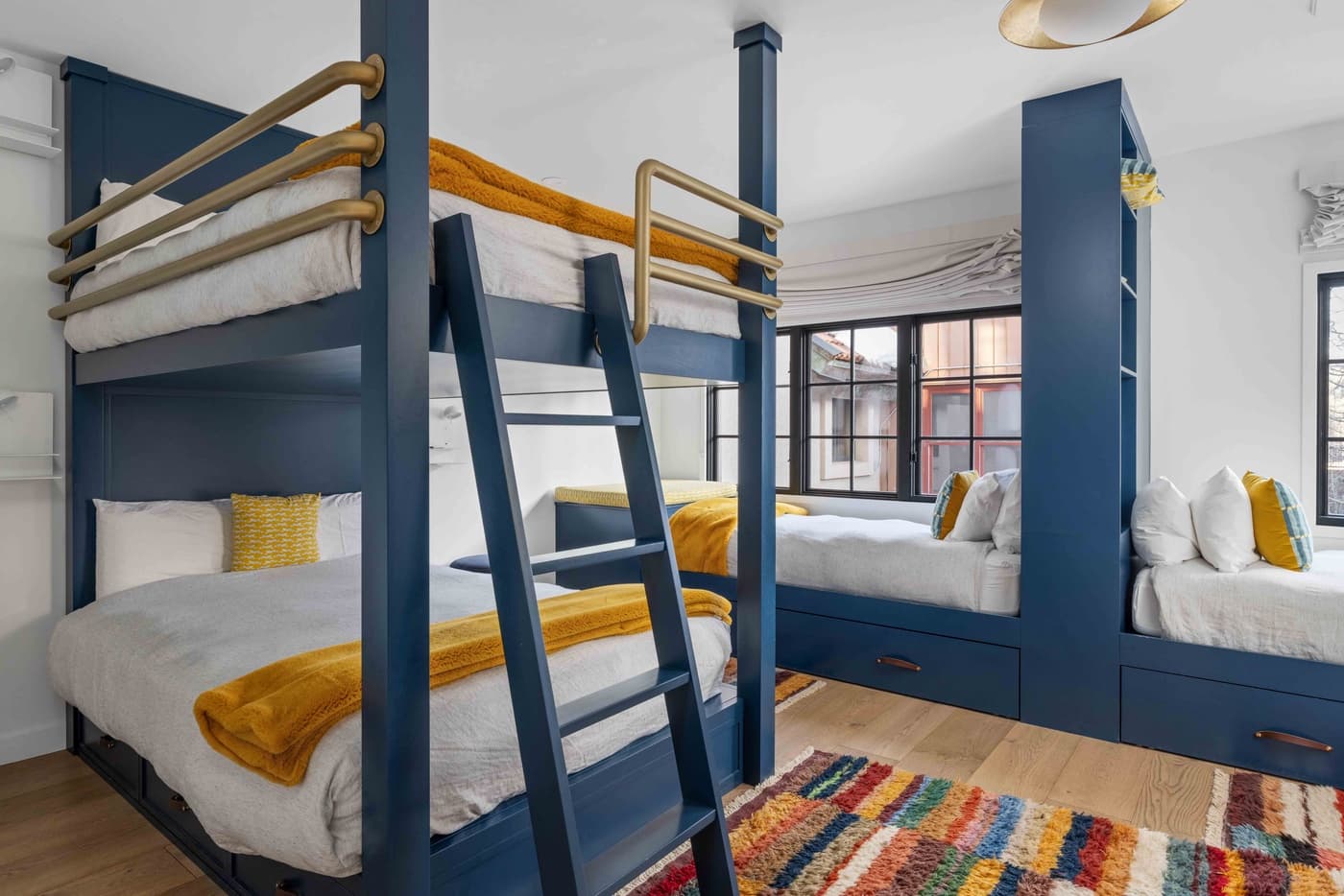 Sky High at the Plaza - Image 45