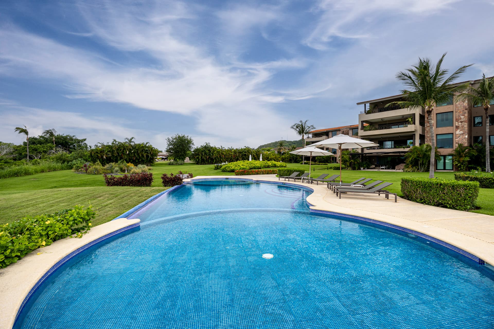 Hacienda De Mita #1102 - Image 2