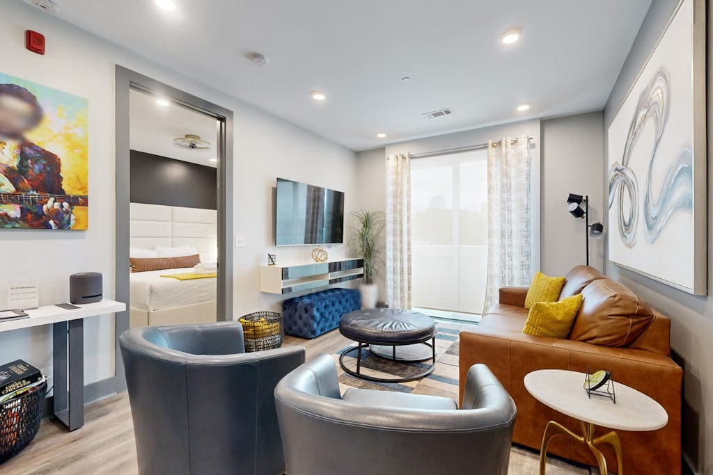 Muse Condo #209 - Image 2