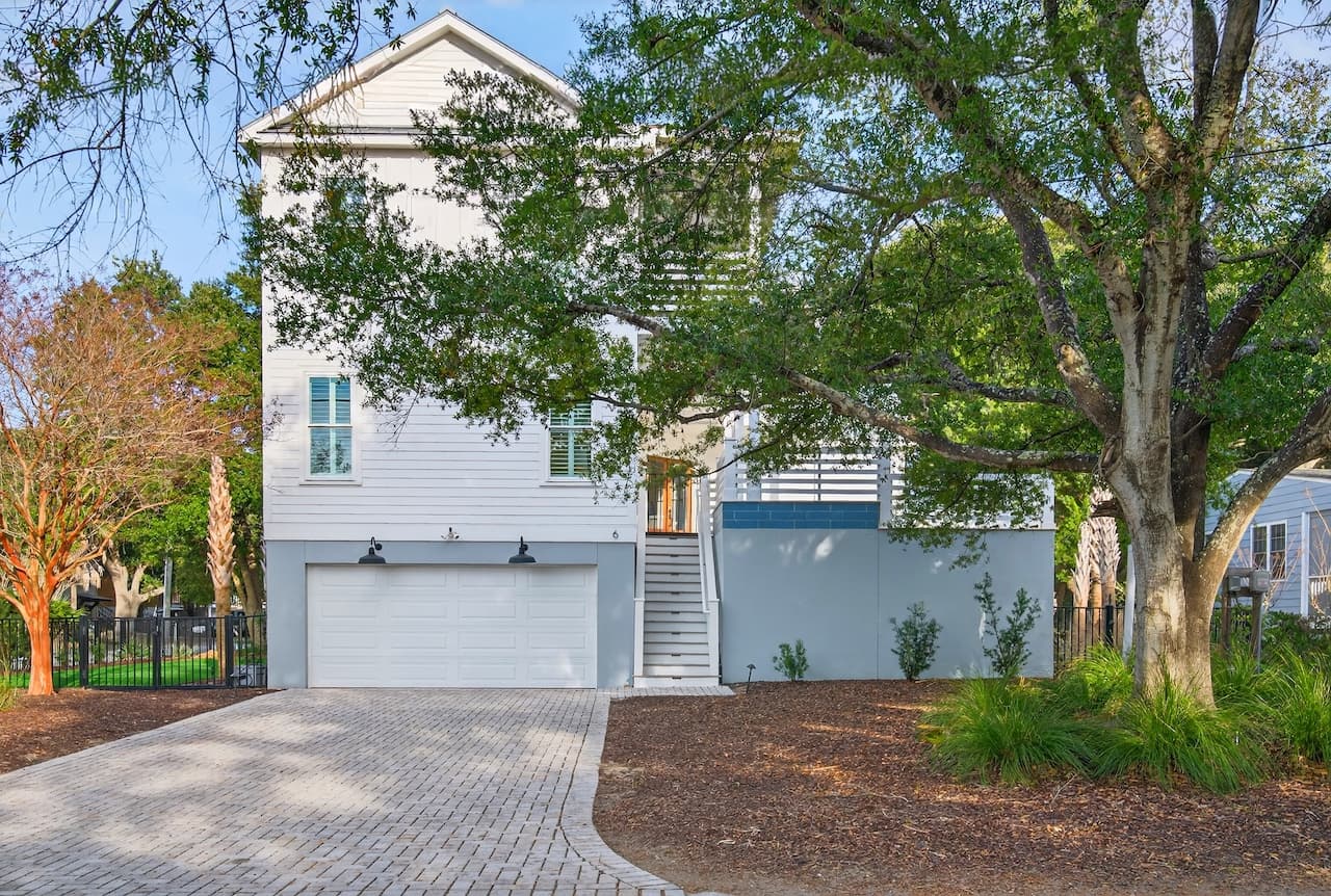 Southern Grace - Image 59