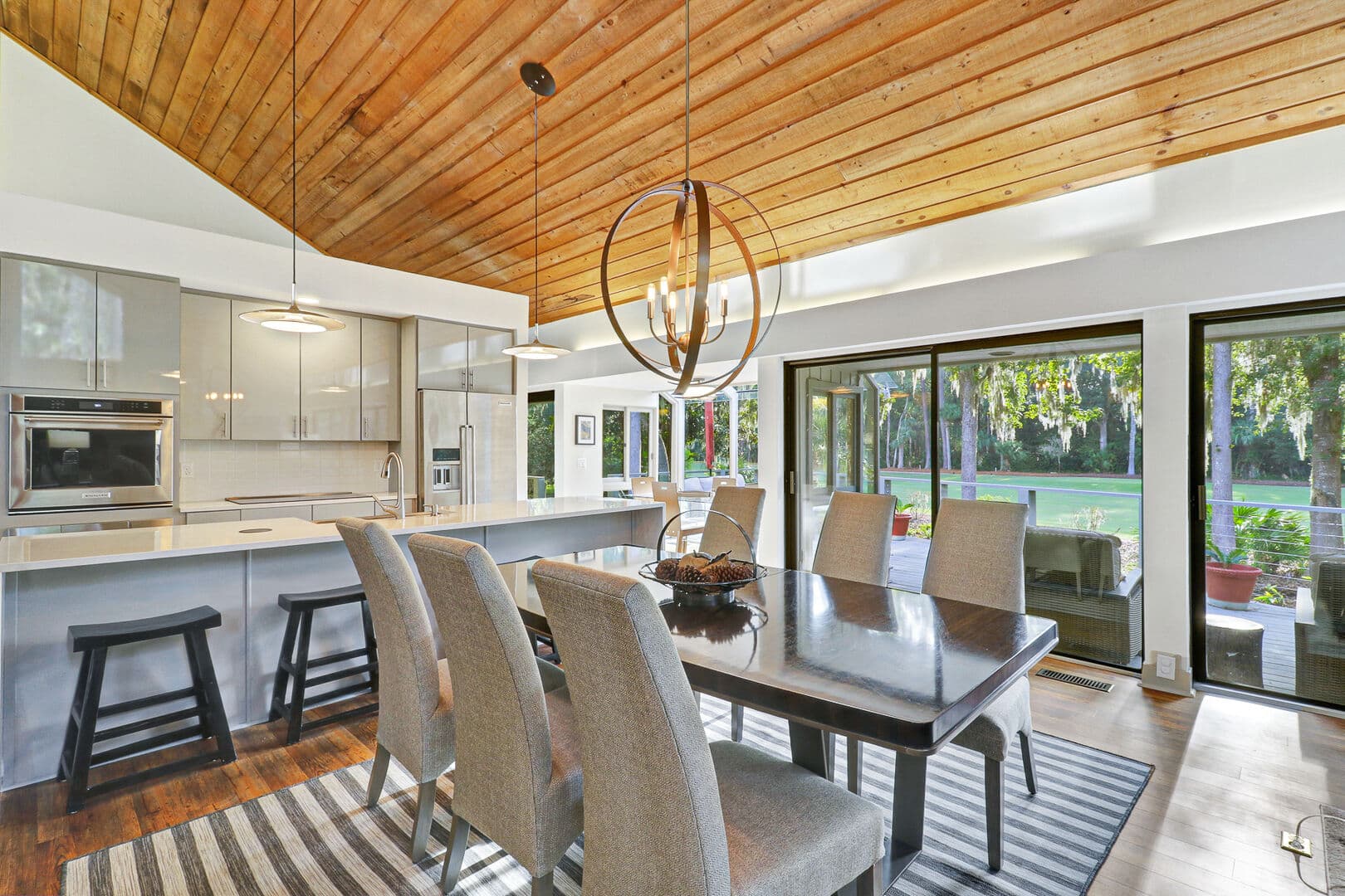 Sunny Shores - Image 10