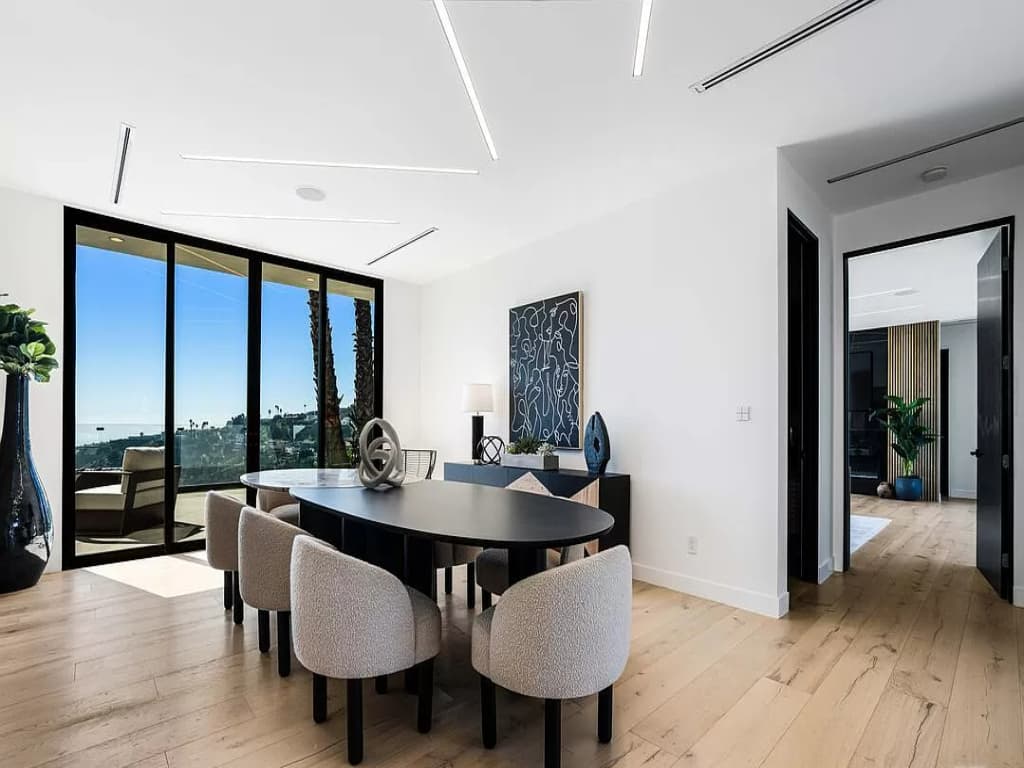 Monarch Modern - Image 21