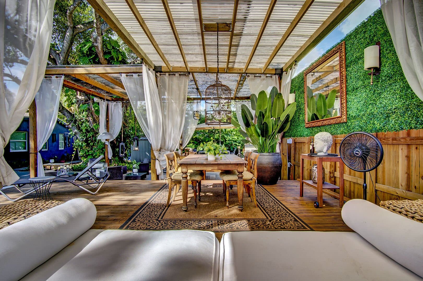 Tree House - Image 6