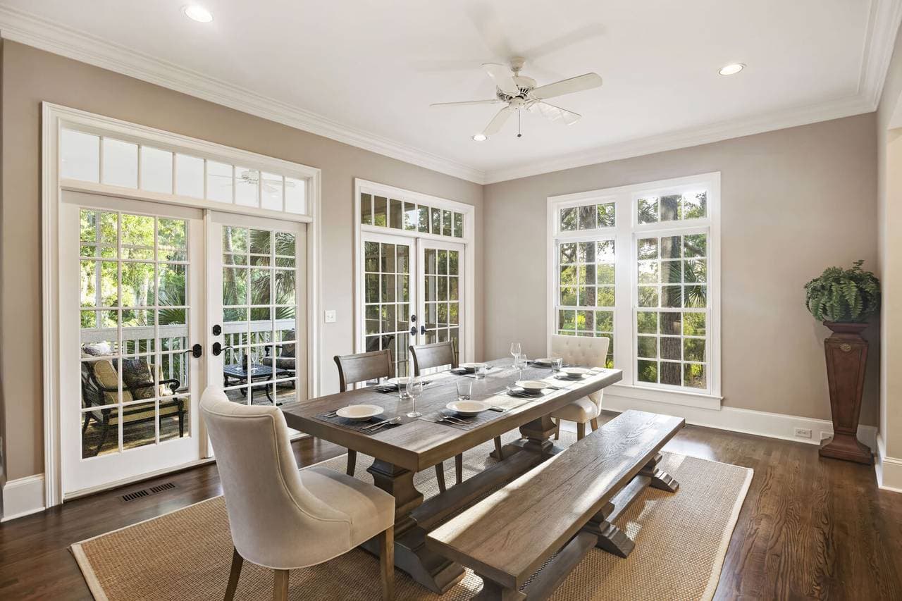 Otter Island Getaway - Image 6