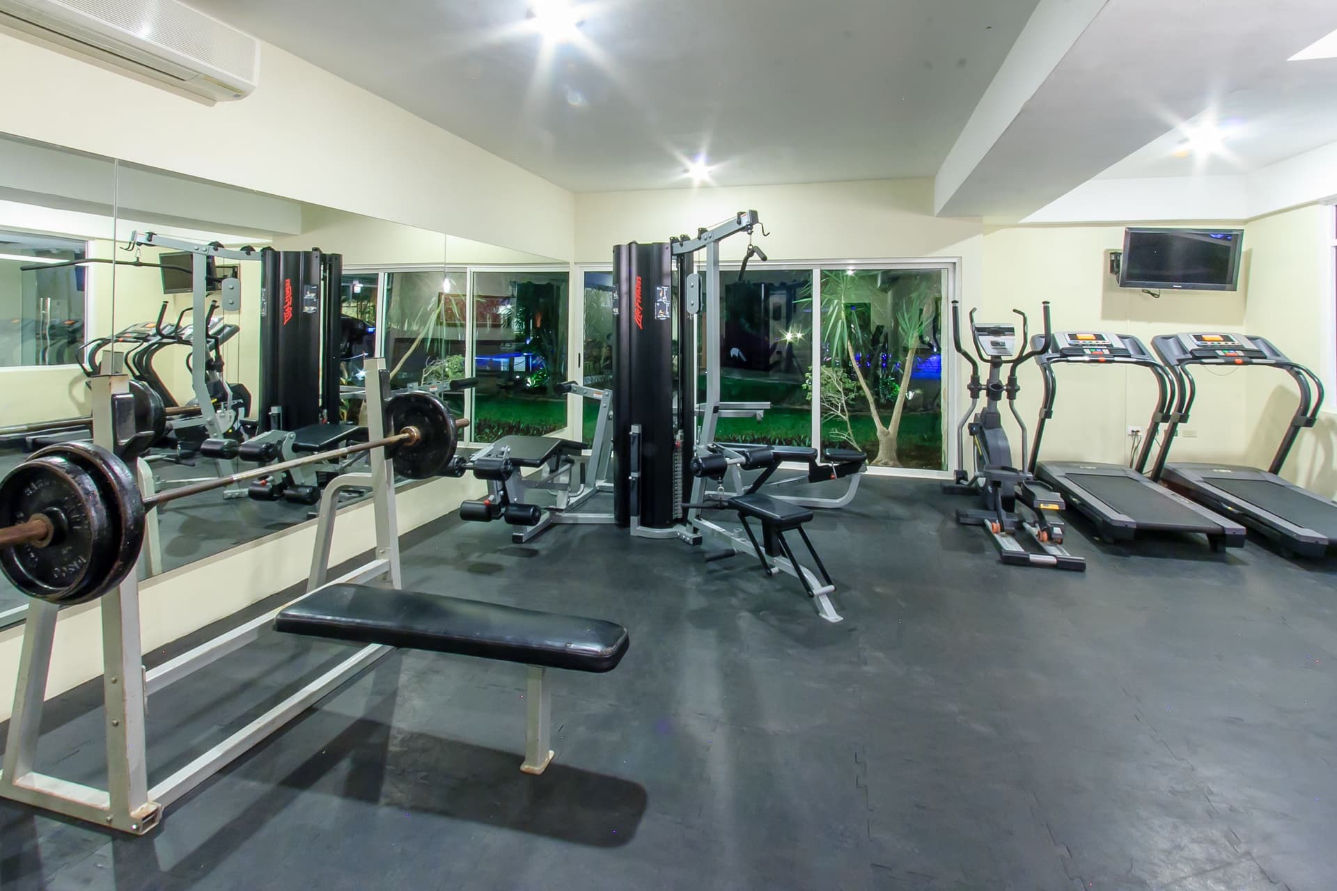 Sabbia Condo #4207 - Image 22