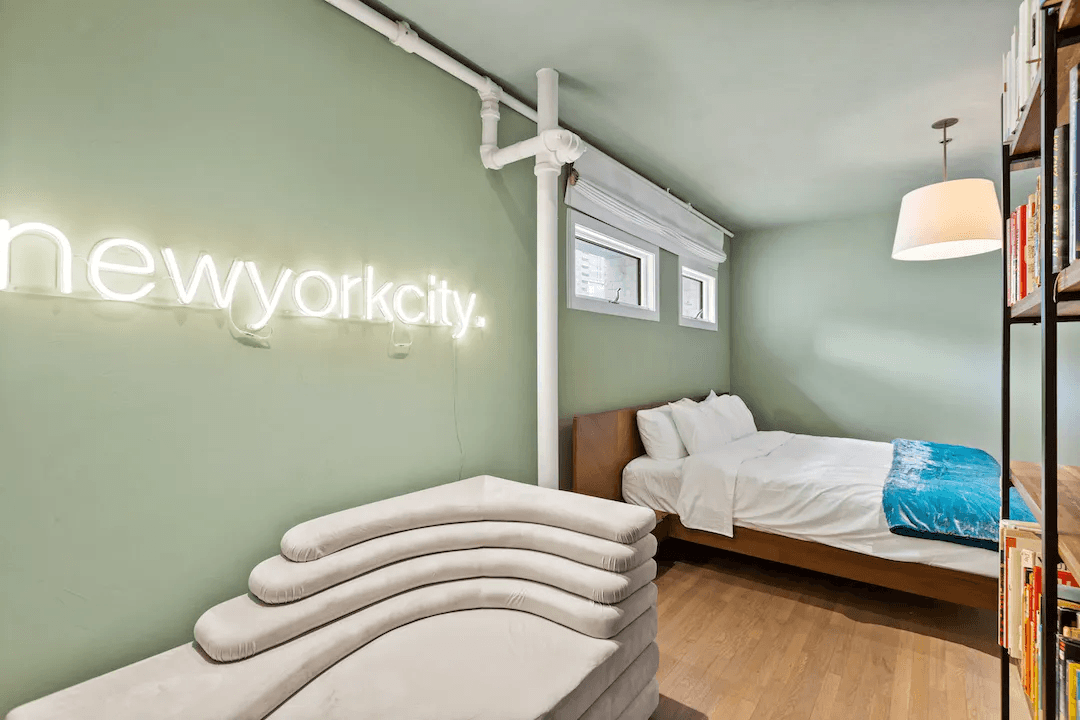 Vanderbilt Residence - Image 24