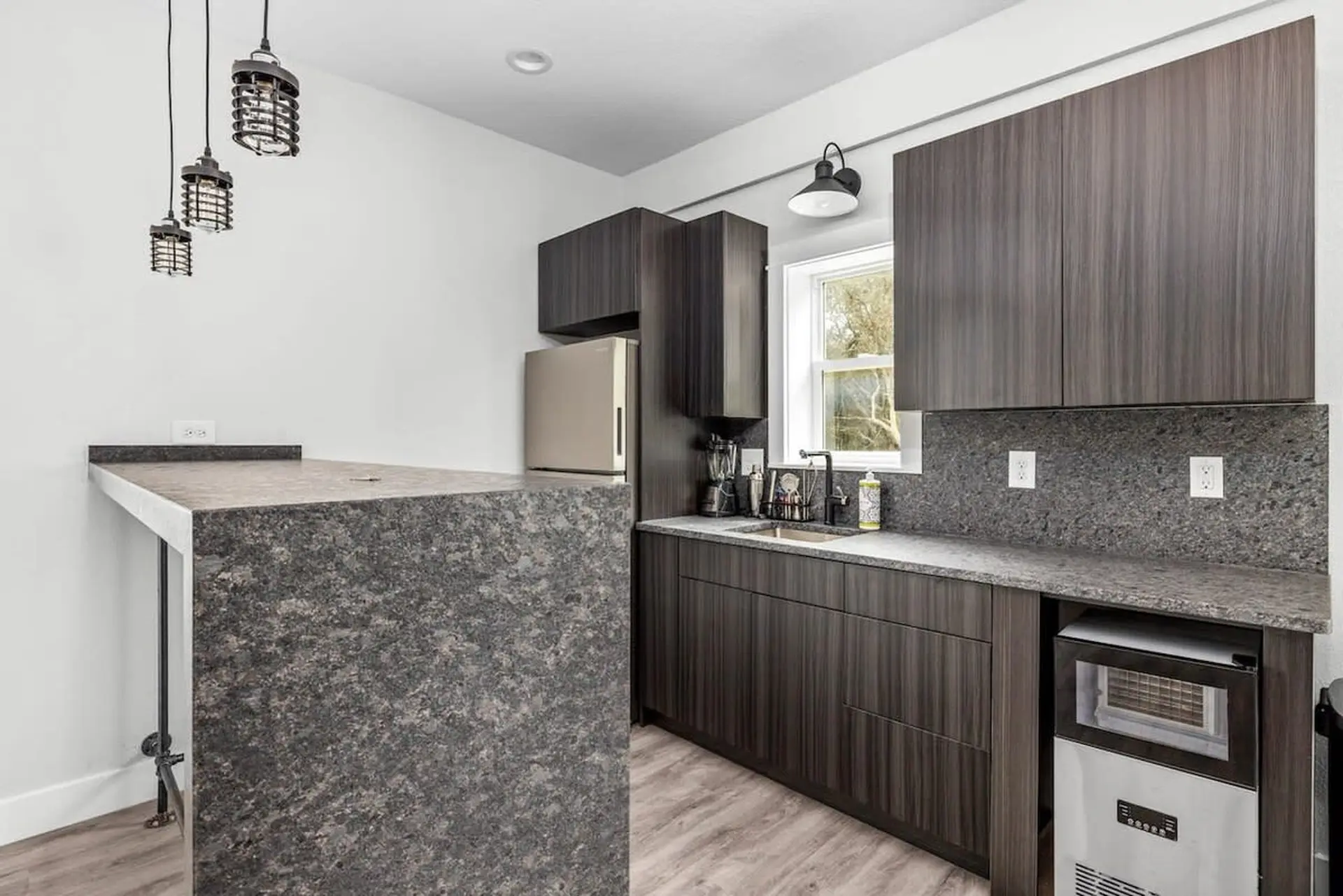 Ocean's Grove - Image 44