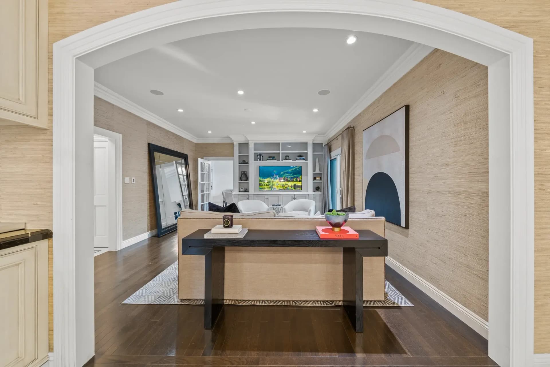 Hearst Estate - Image 10