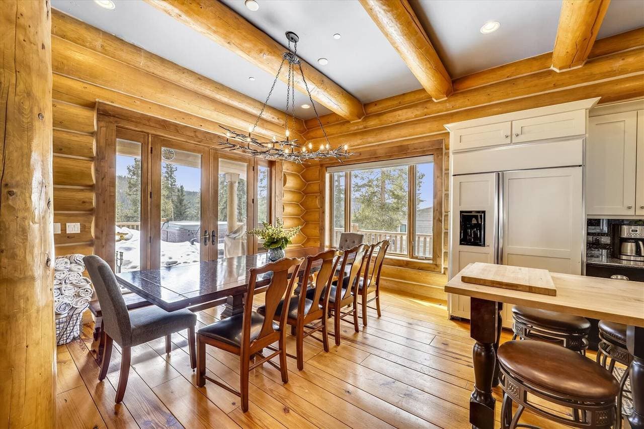 Goldenview Lodge - Image 10