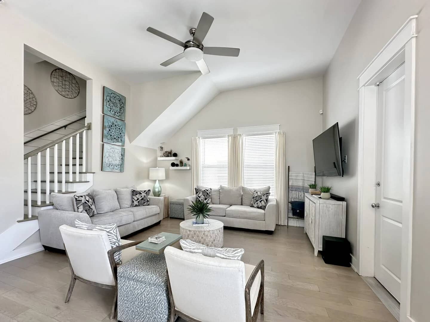 Nacho Beach House - Image 4