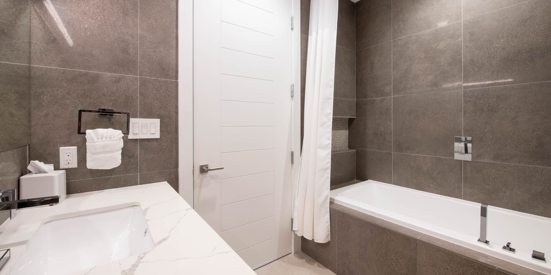 Saltwater Solace - Image 17