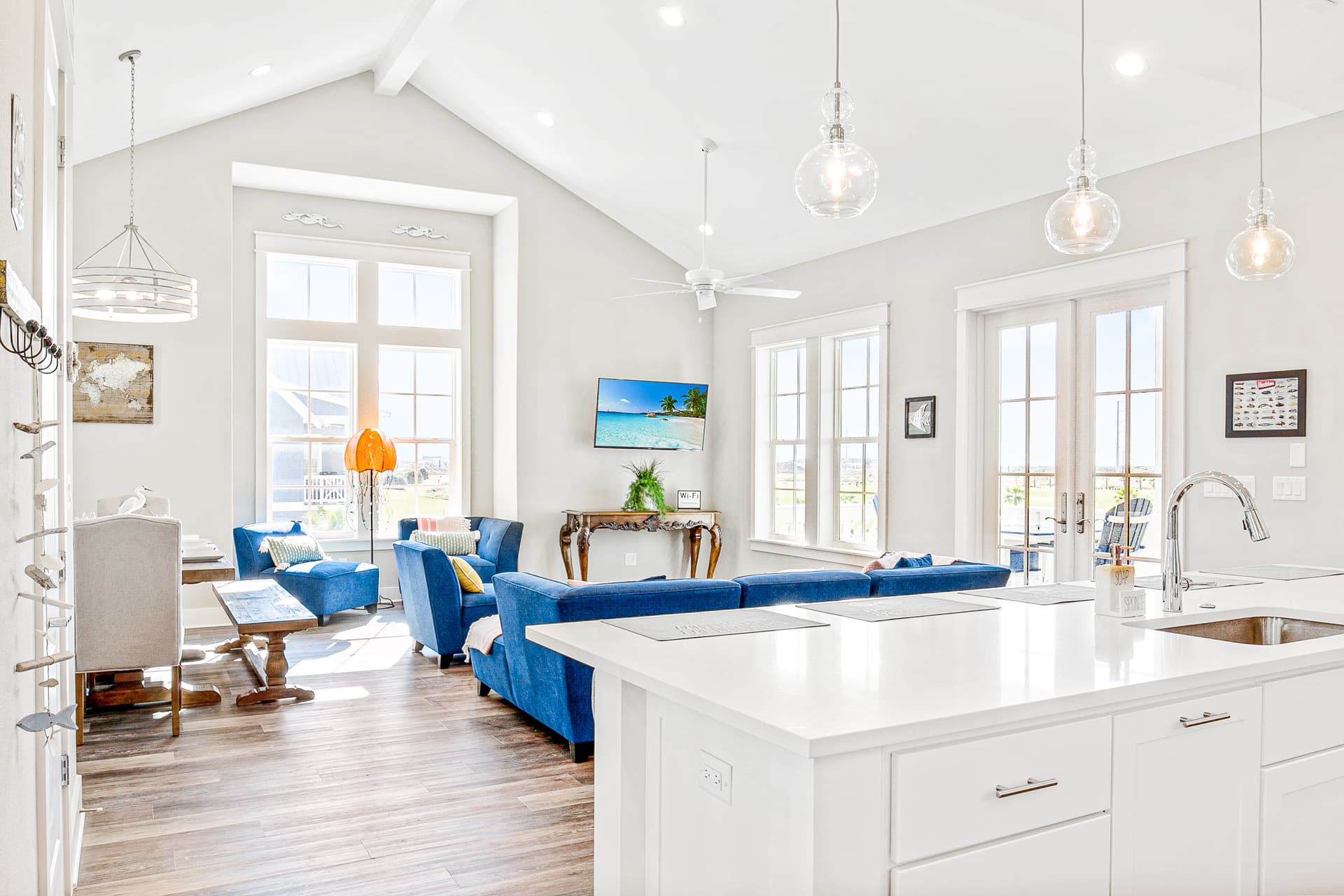 Happiness Radiater at Palmilla Beach - Image 7