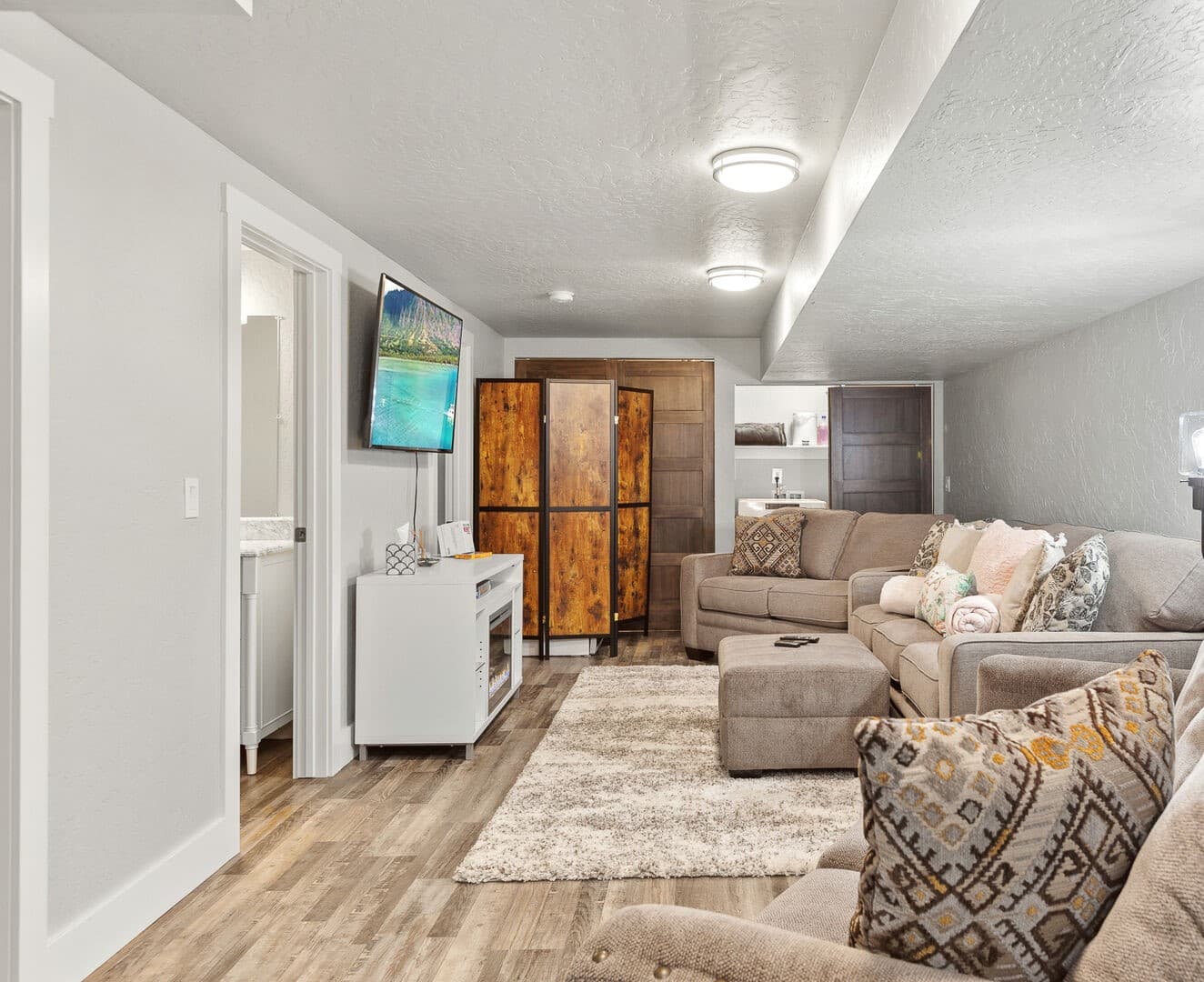 Davidson Home - Image 2