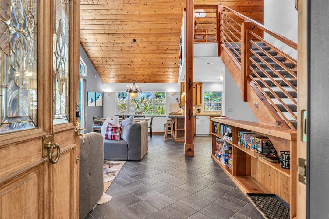 Serene Forest Retreat - Image 6