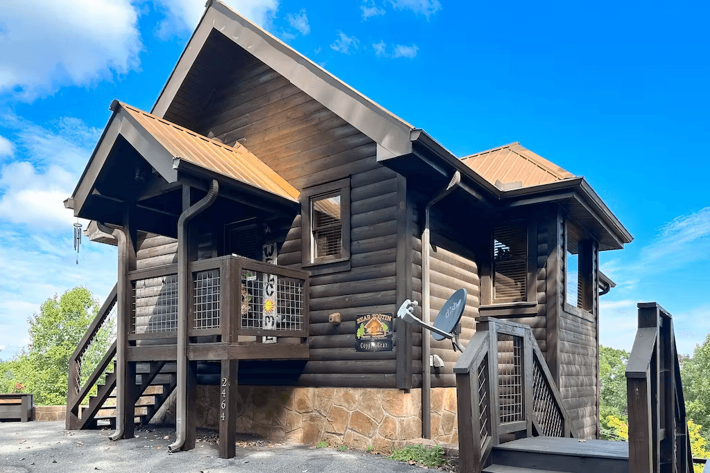 Little Black Bear Retreat - Image 5