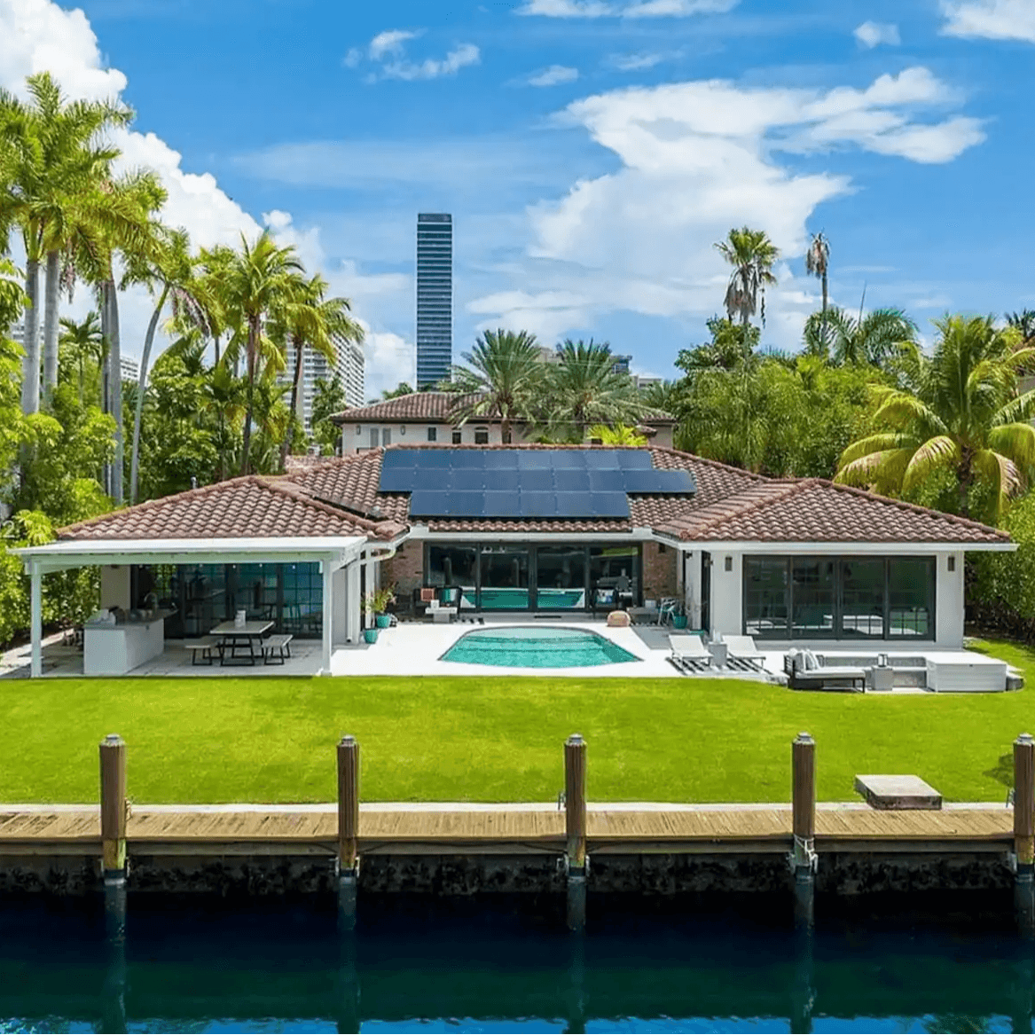 Ocean Haus - Image 1