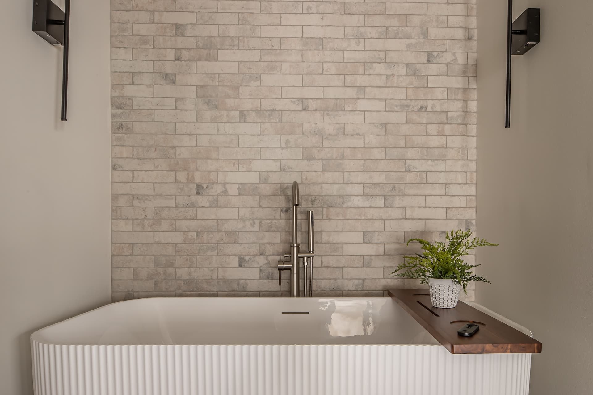 Lone Mountain Lookout - Image 28