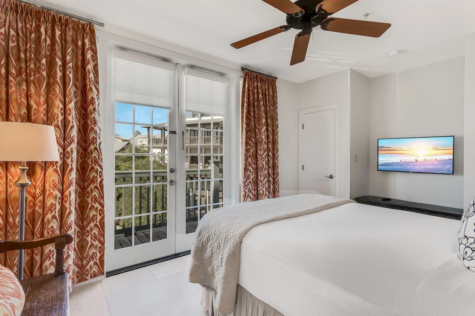 Main Street Penthouse - Image 14