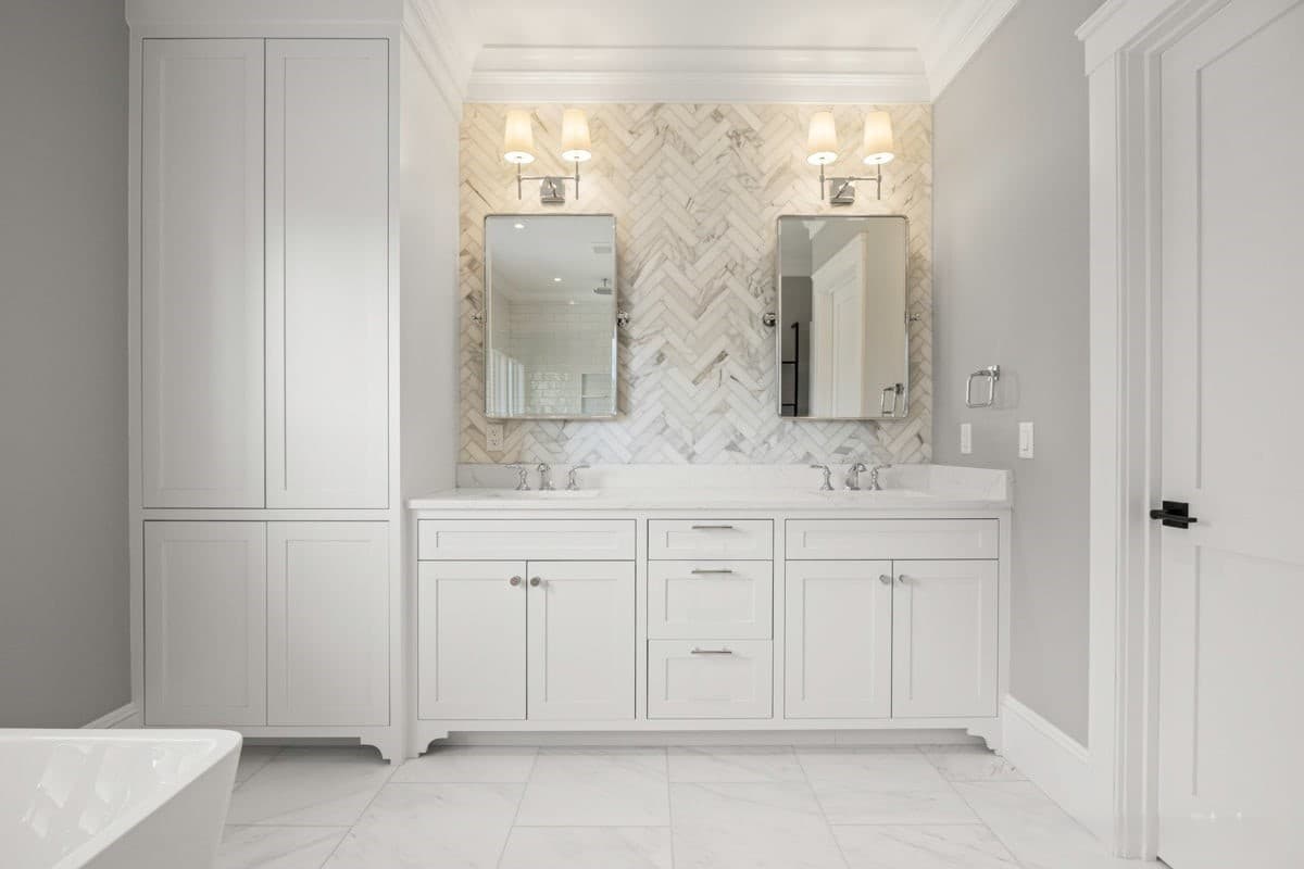 Strong Island Manse - Image 31