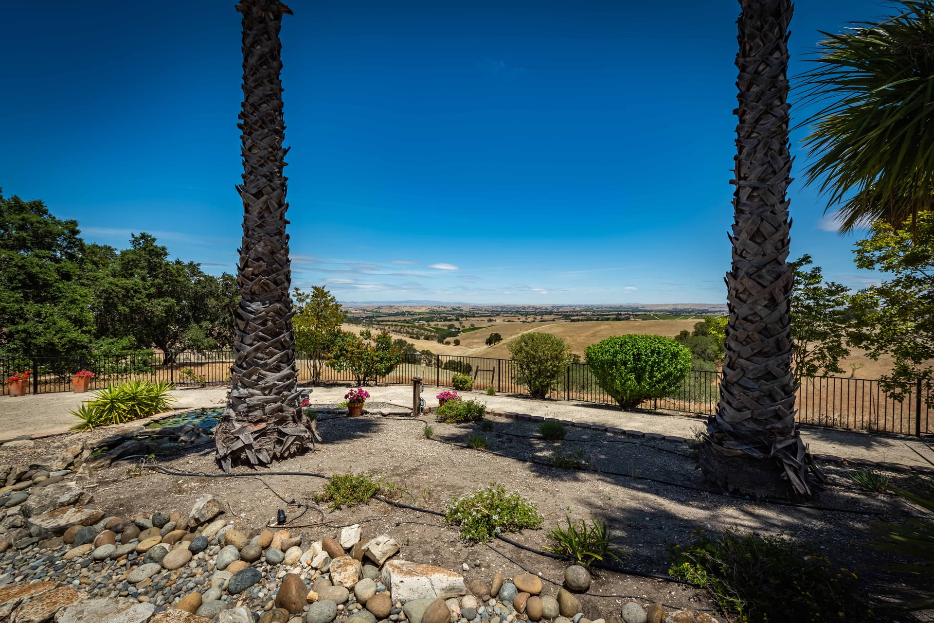 Hilltop Oasis Place - Image 46