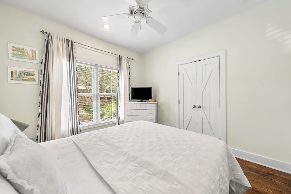 Story House - Image 8