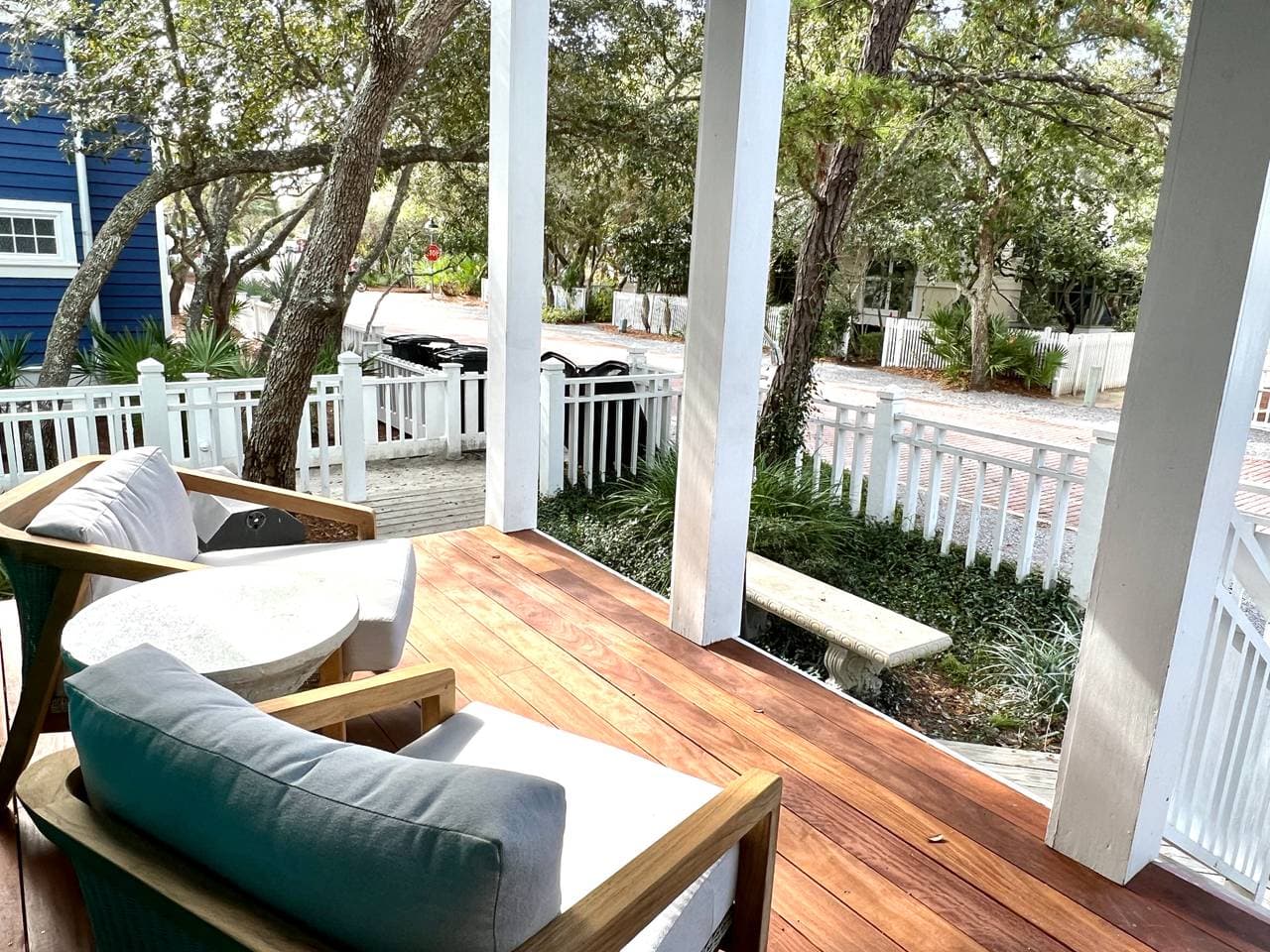 Toes in the Water Home - Image 4