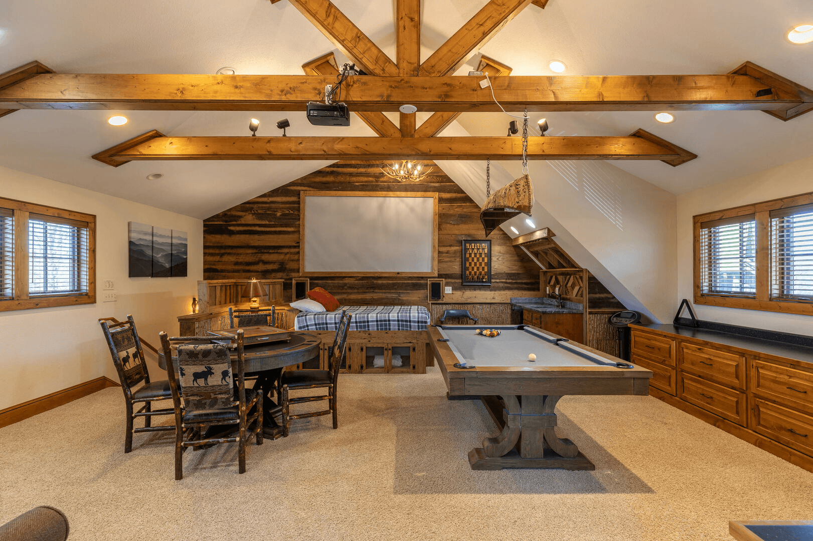 Elk Camp Lodge - Image 41