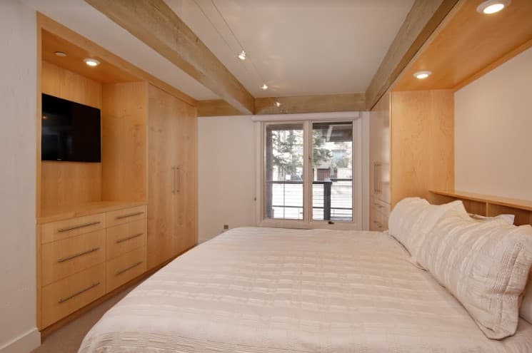 East Cooper Townhome - Image 5