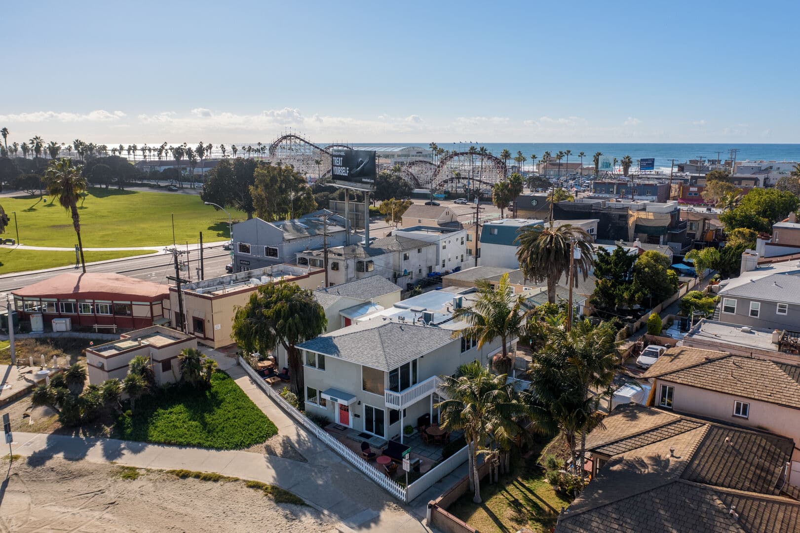 Surf and Bay B Home - Image 18