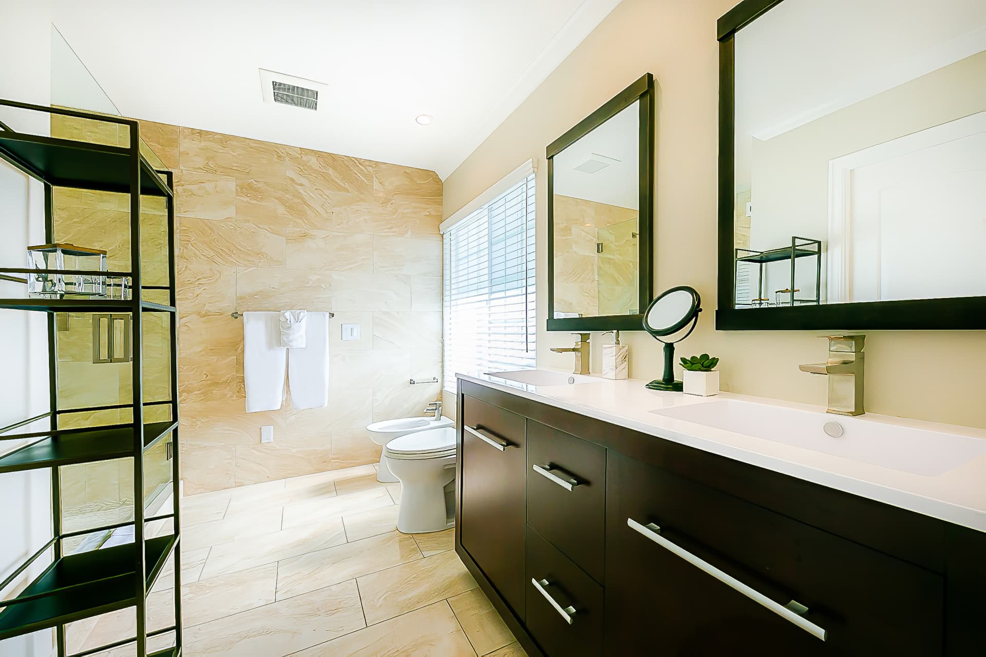 Scenic Retreat House - Image 30