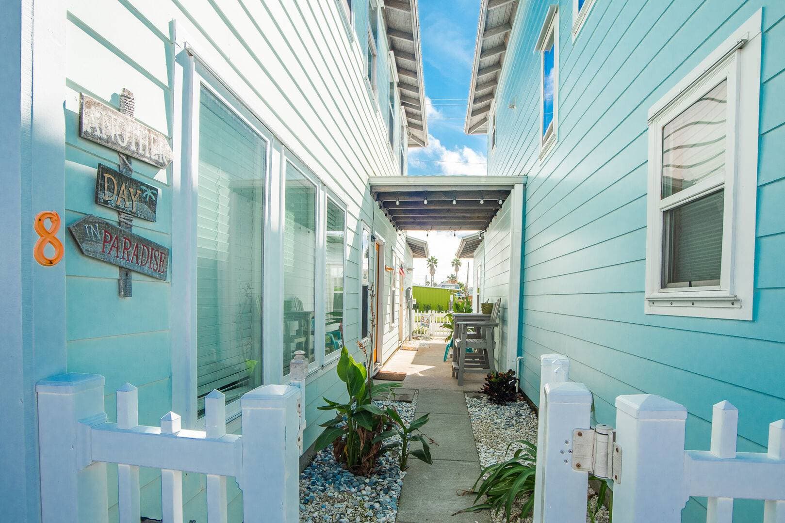 Another Day in Paradise - Image 35