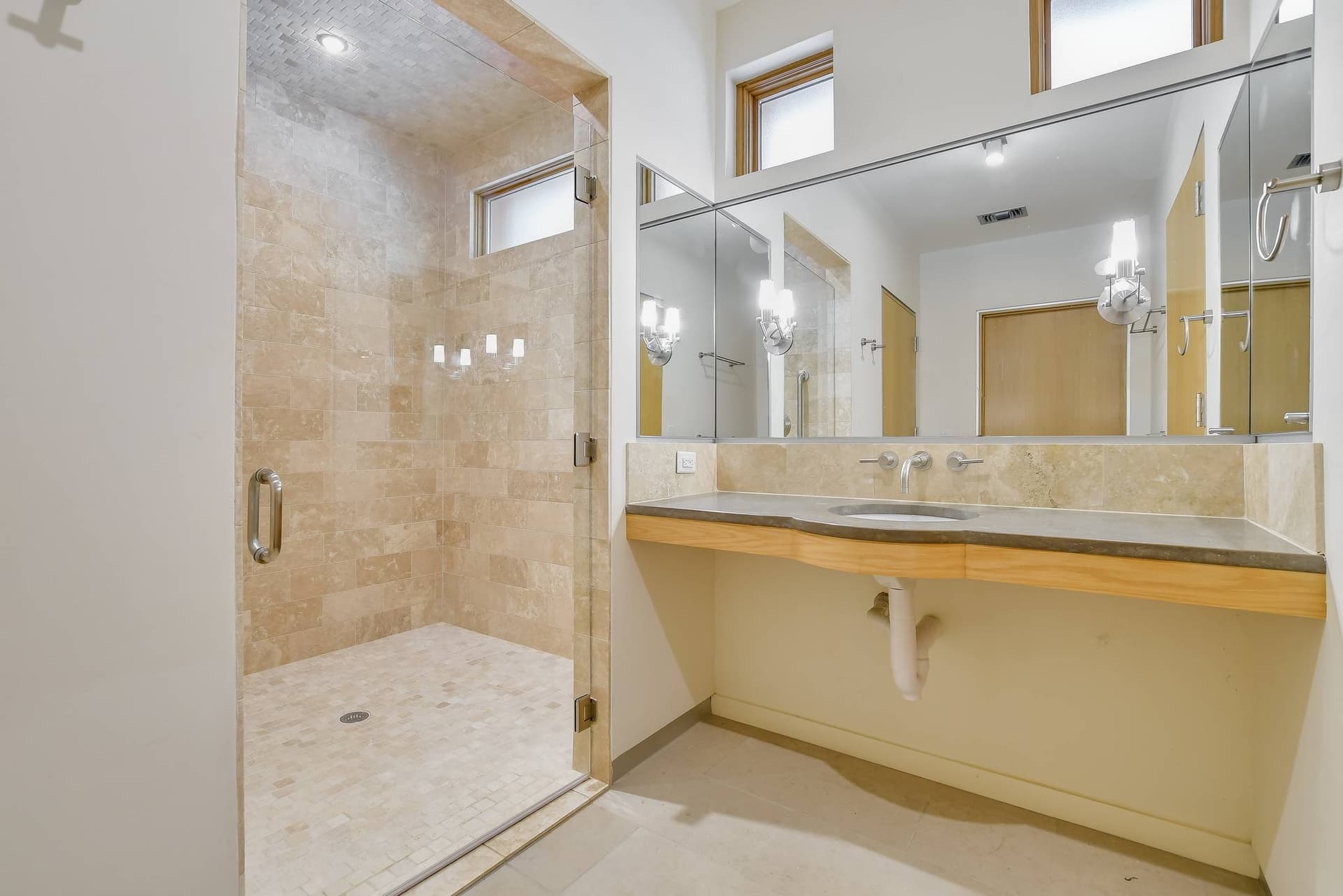 Waterfalls on the Lake Villa - Image 38