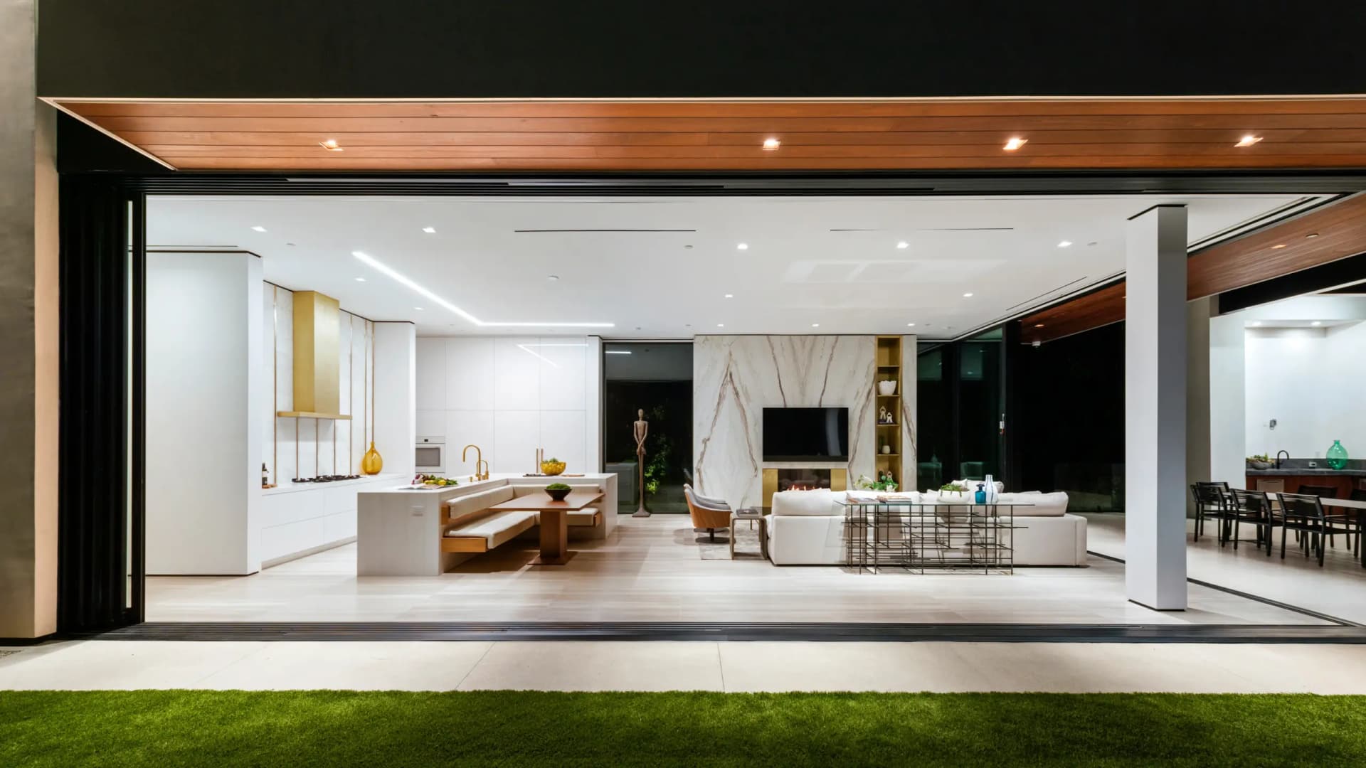 Angelo Modern - Image 12