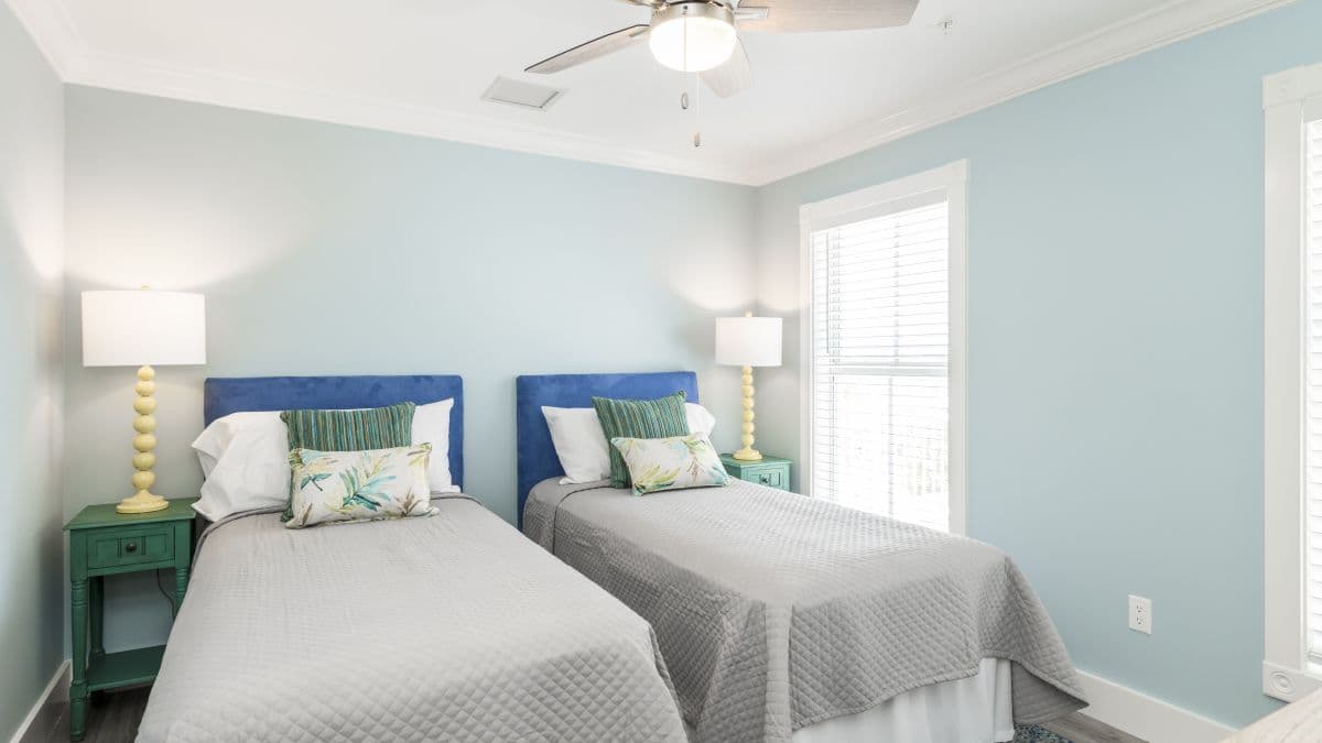 Upper Bayview North - Image 30