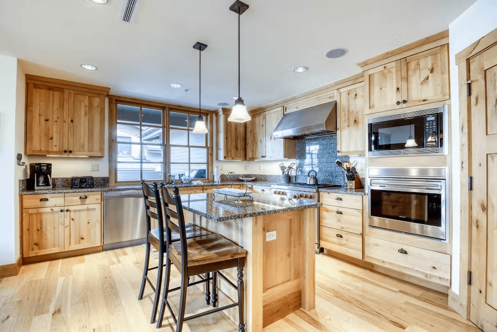 Elkhorn Springs Retreat - Image 2