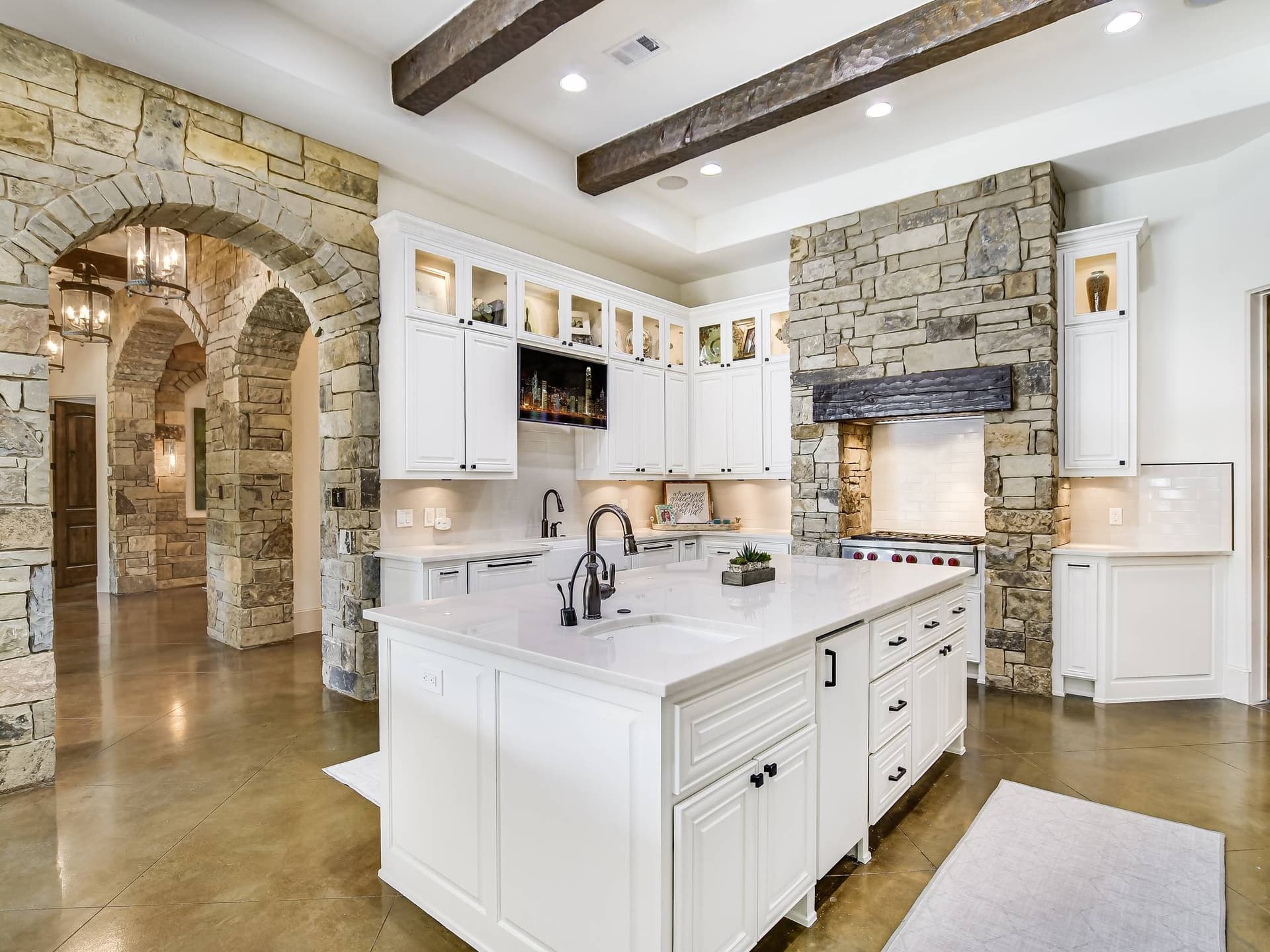 Elite on Lake Austin - Image 11