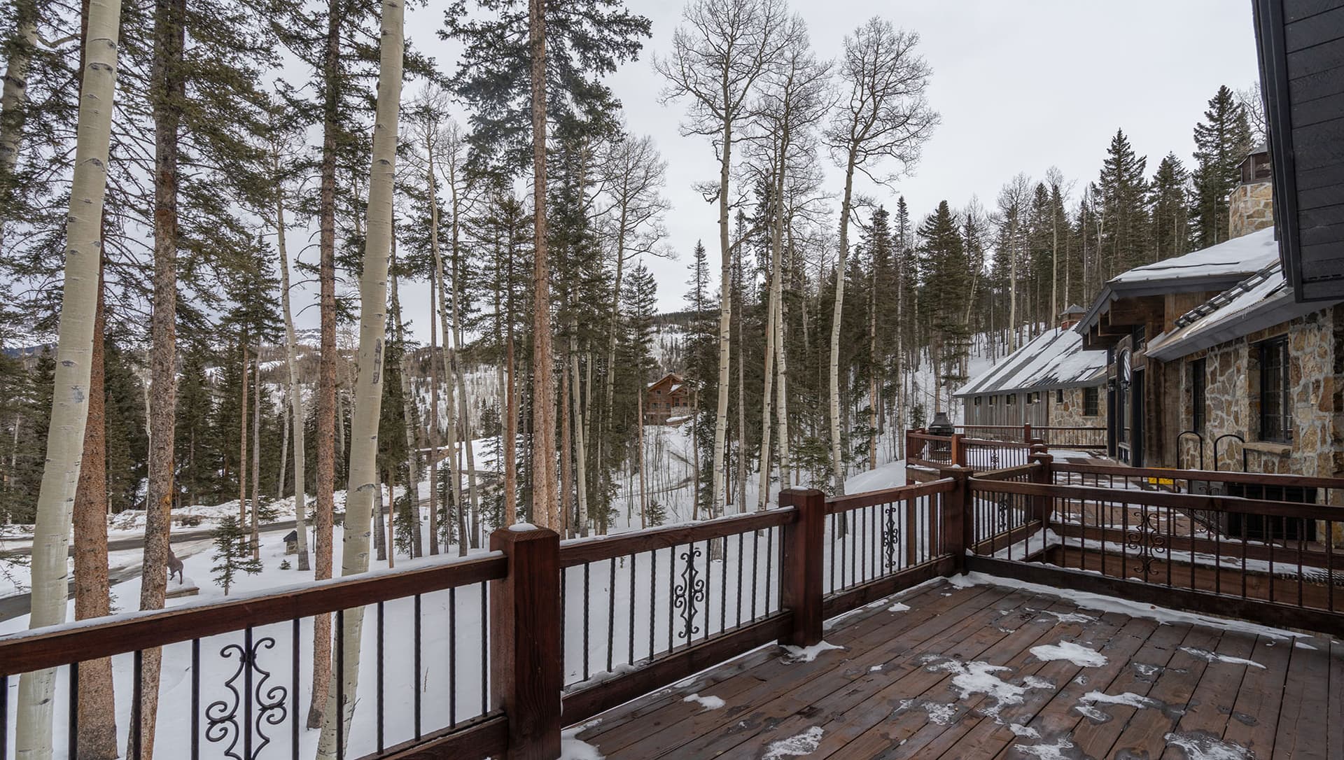 Twin Elk Lodge - Image 43