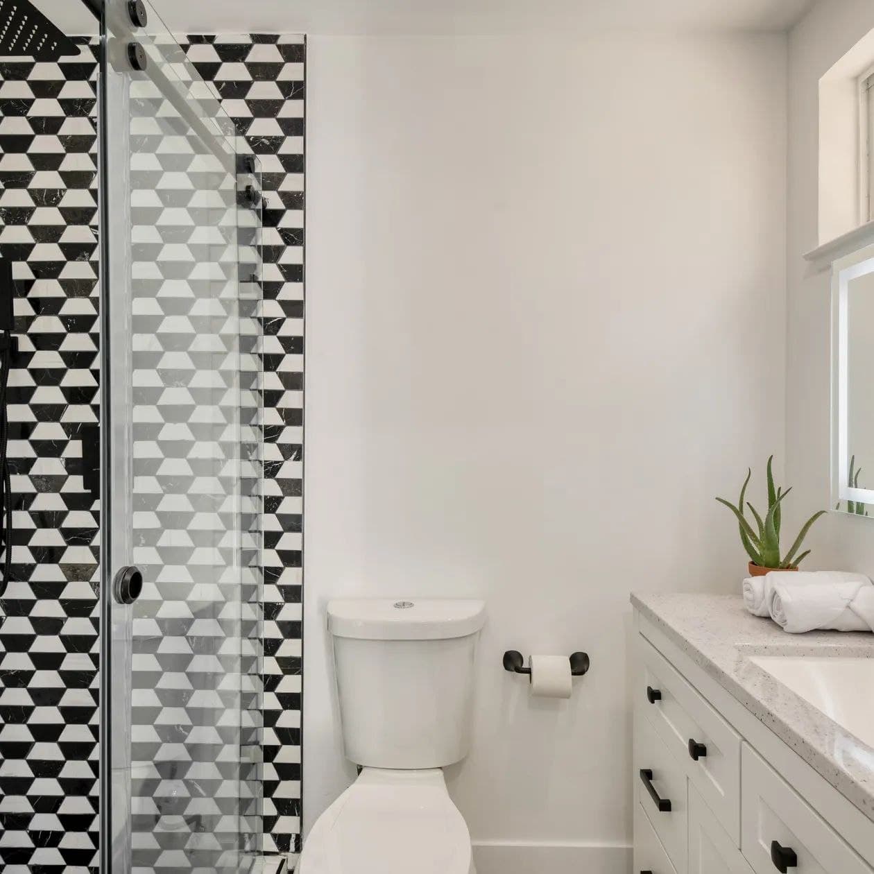 Yellowjacket - Image 17