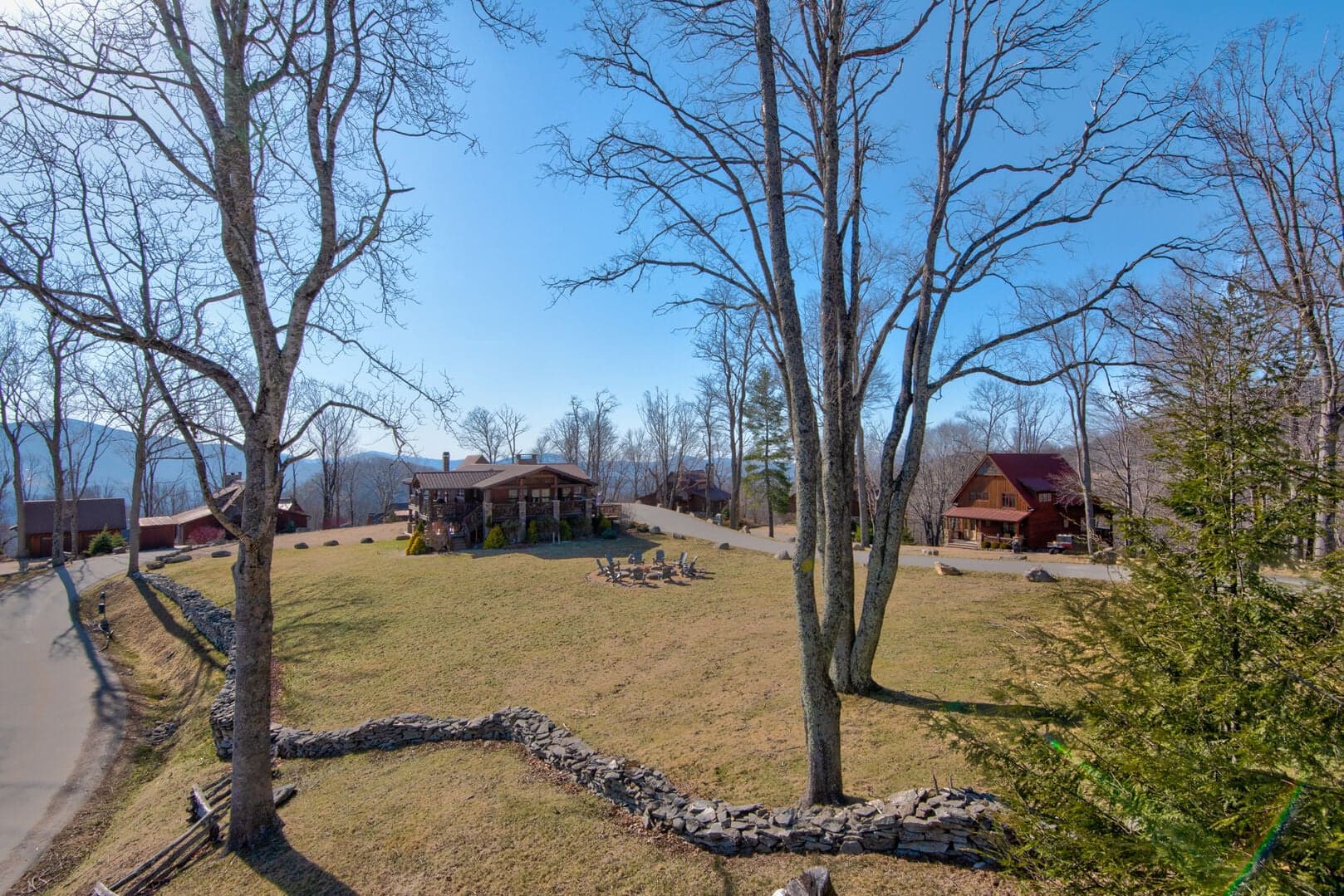 Grin Inn Bear - Image 50