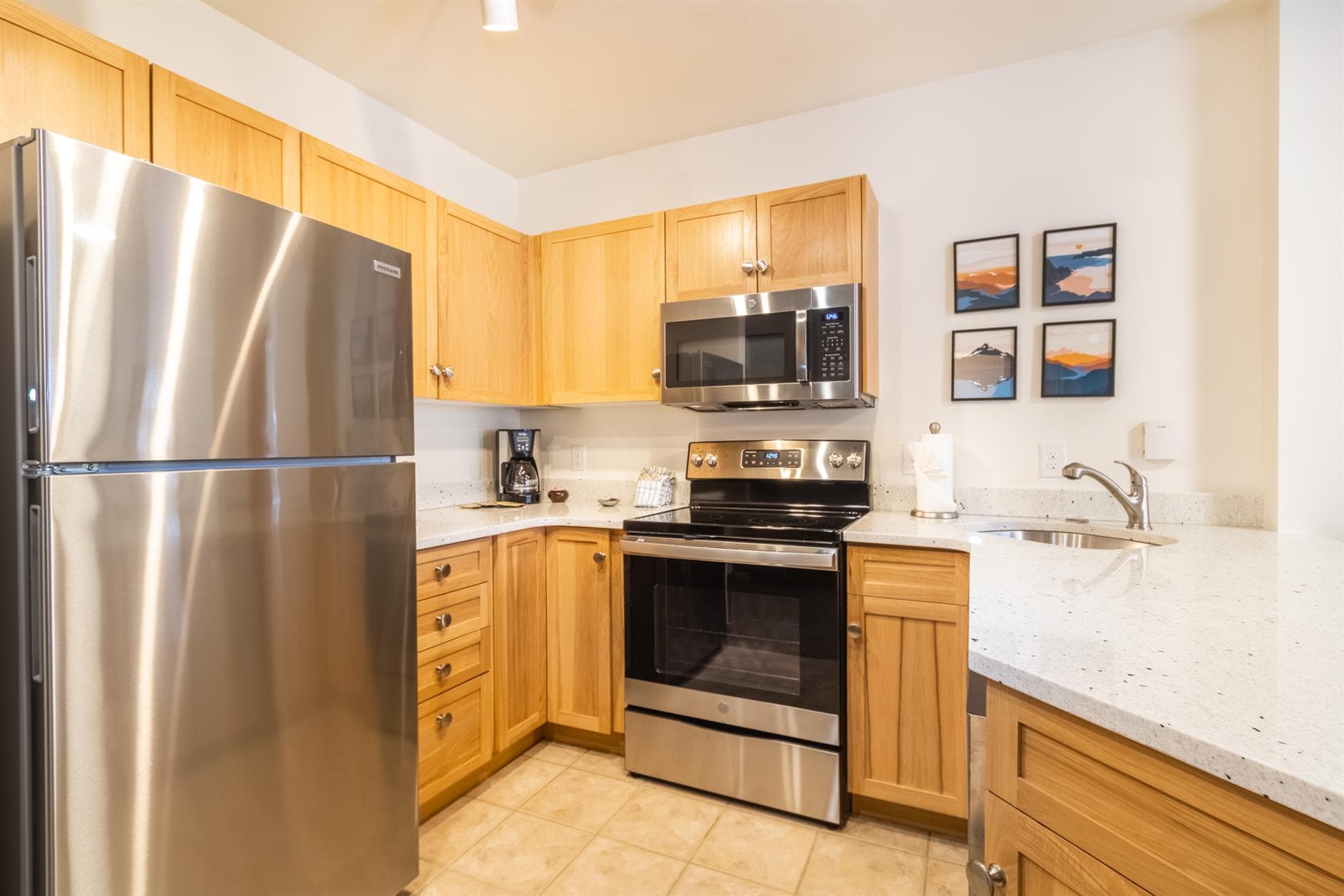 Trailside Treasure Haven - Image 3