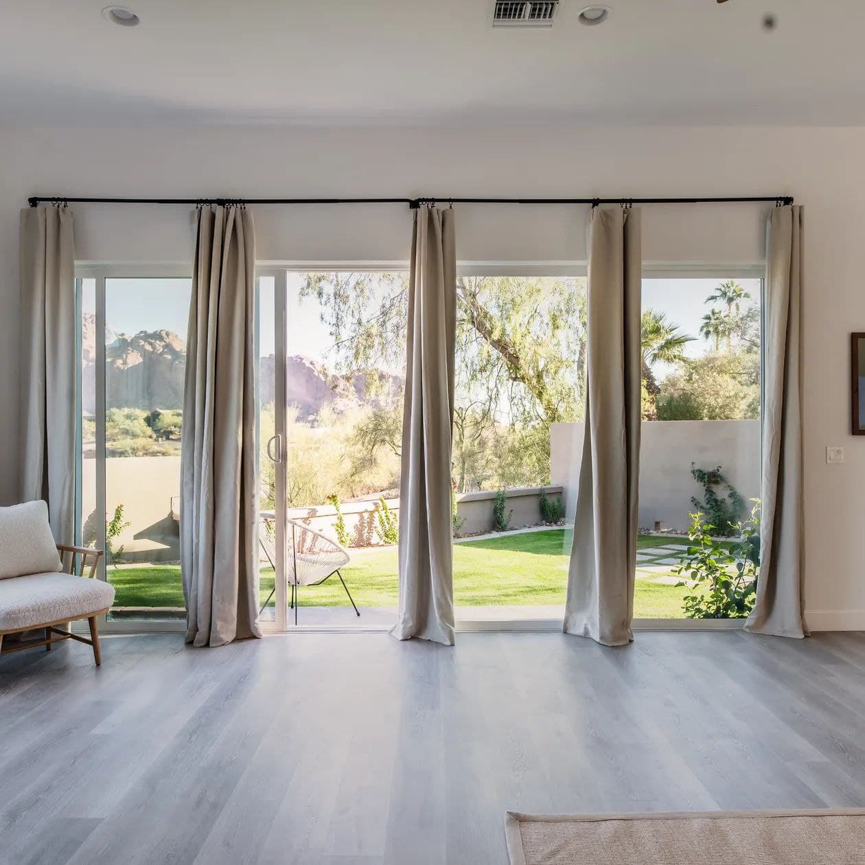 Julep Manor - Image 14