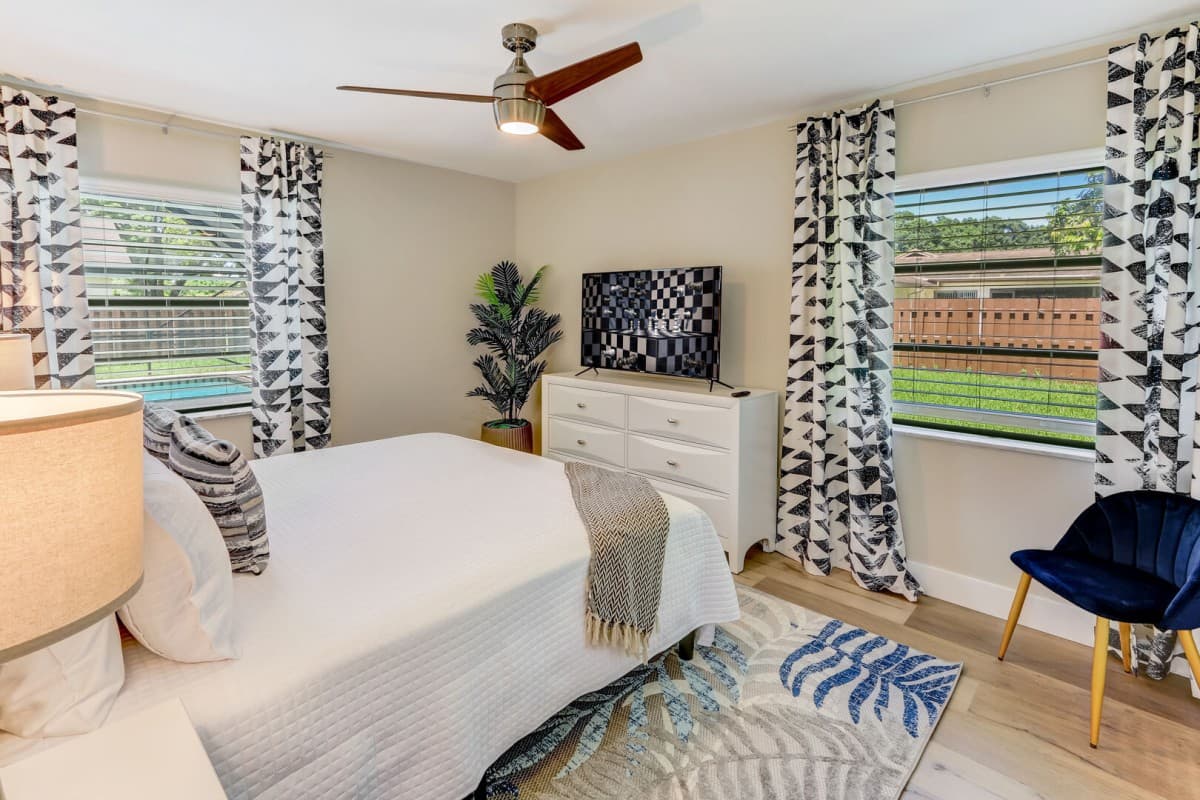 Sunrise House - Image 19