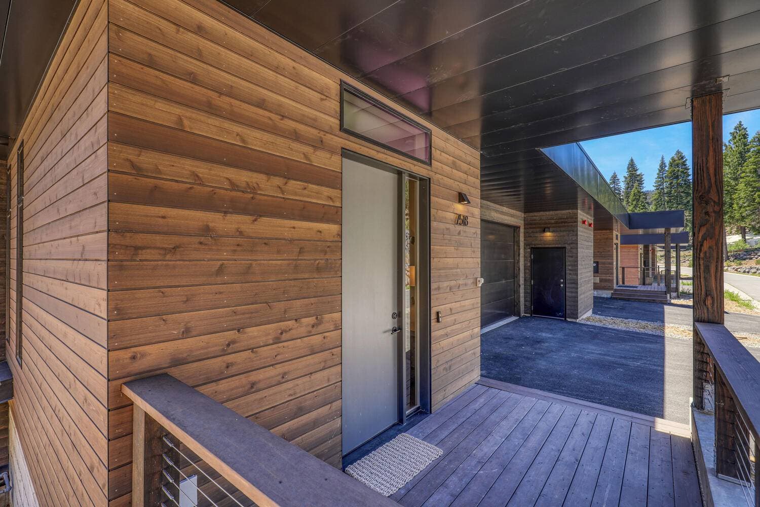 Larkspur Luxe - Image 33