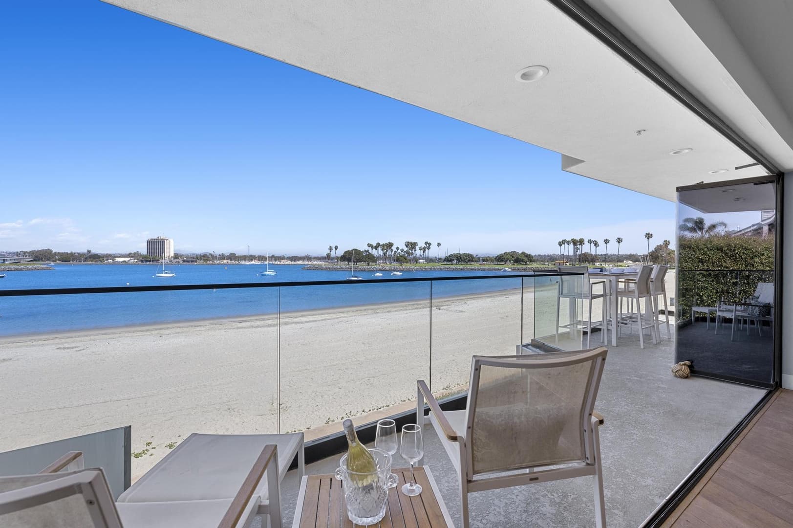 Bayside Retreat - Image 20