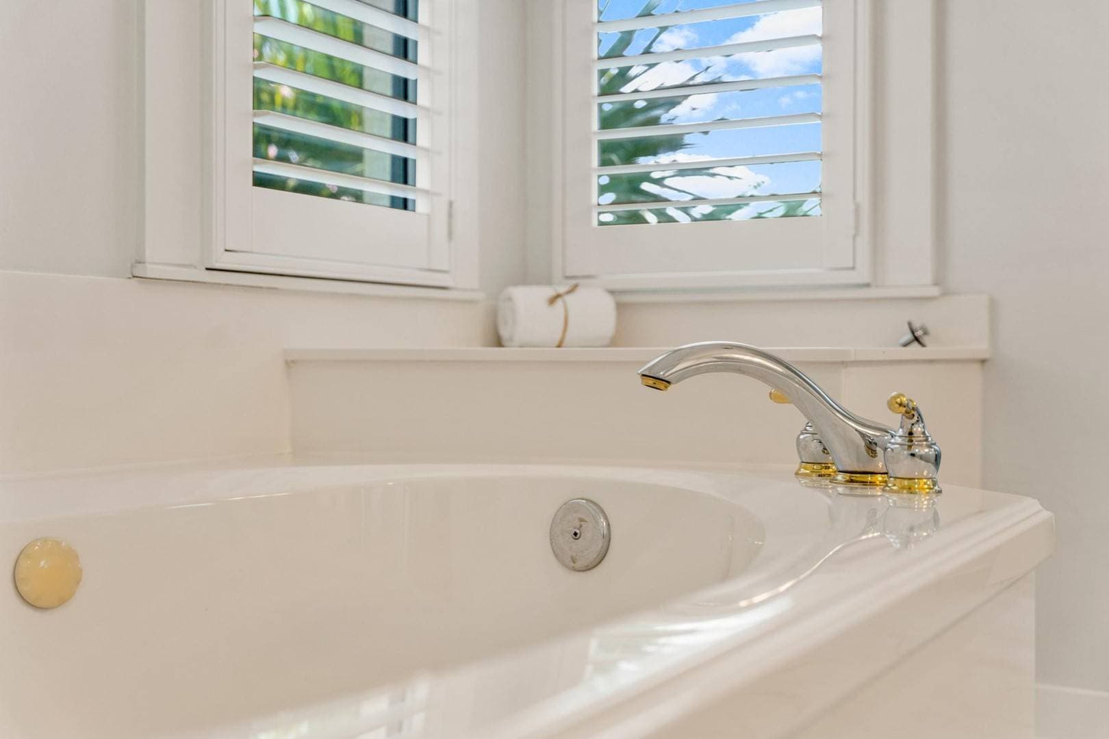 Rosey's Retreat - Image 24