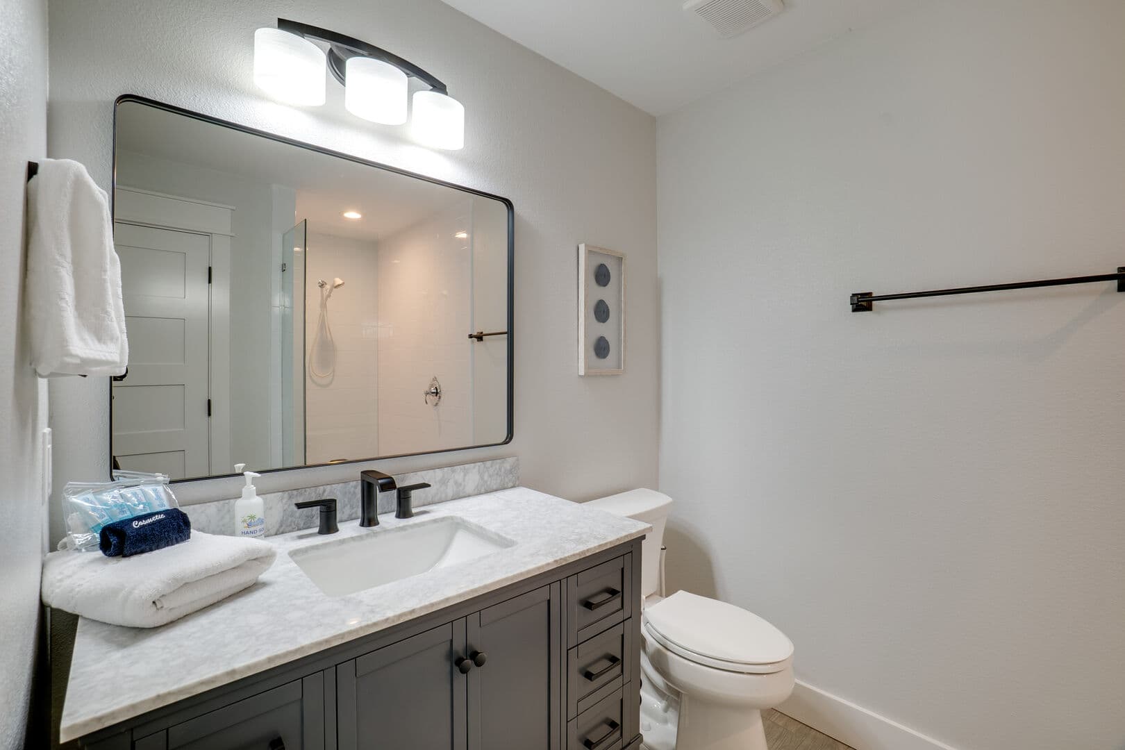 Stonehenge - Image 13