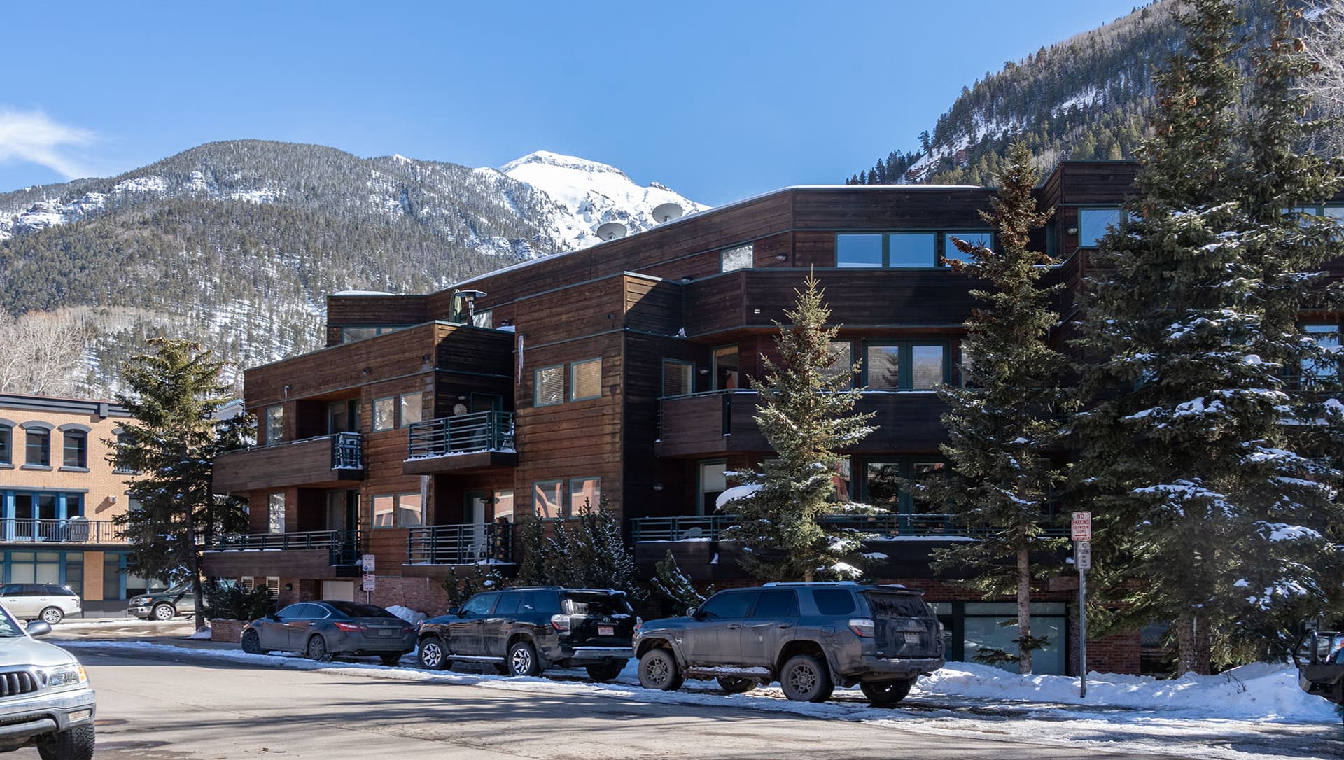 Ice House - Image 17